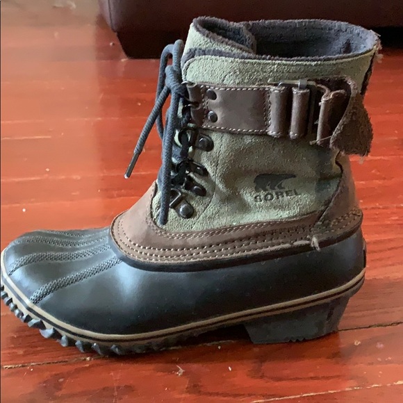 Sorel Winter Boots - Picture 4 of 5